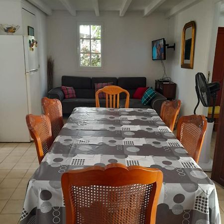 Maison Creole Chaleureuse Avec Stationnement เลอโกซิเยร์ ภายนอก รูปภาพ