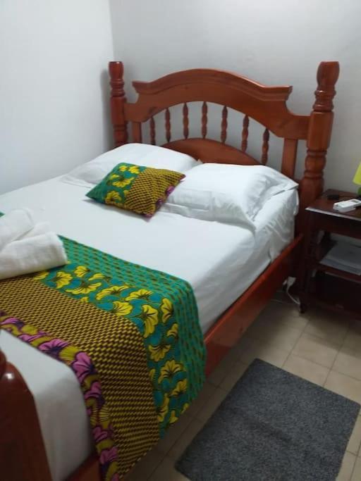 Maison Creole Chaleureuse Avec Stationnement เลอโกซิเยร์ ภายนอก รูปภาพ